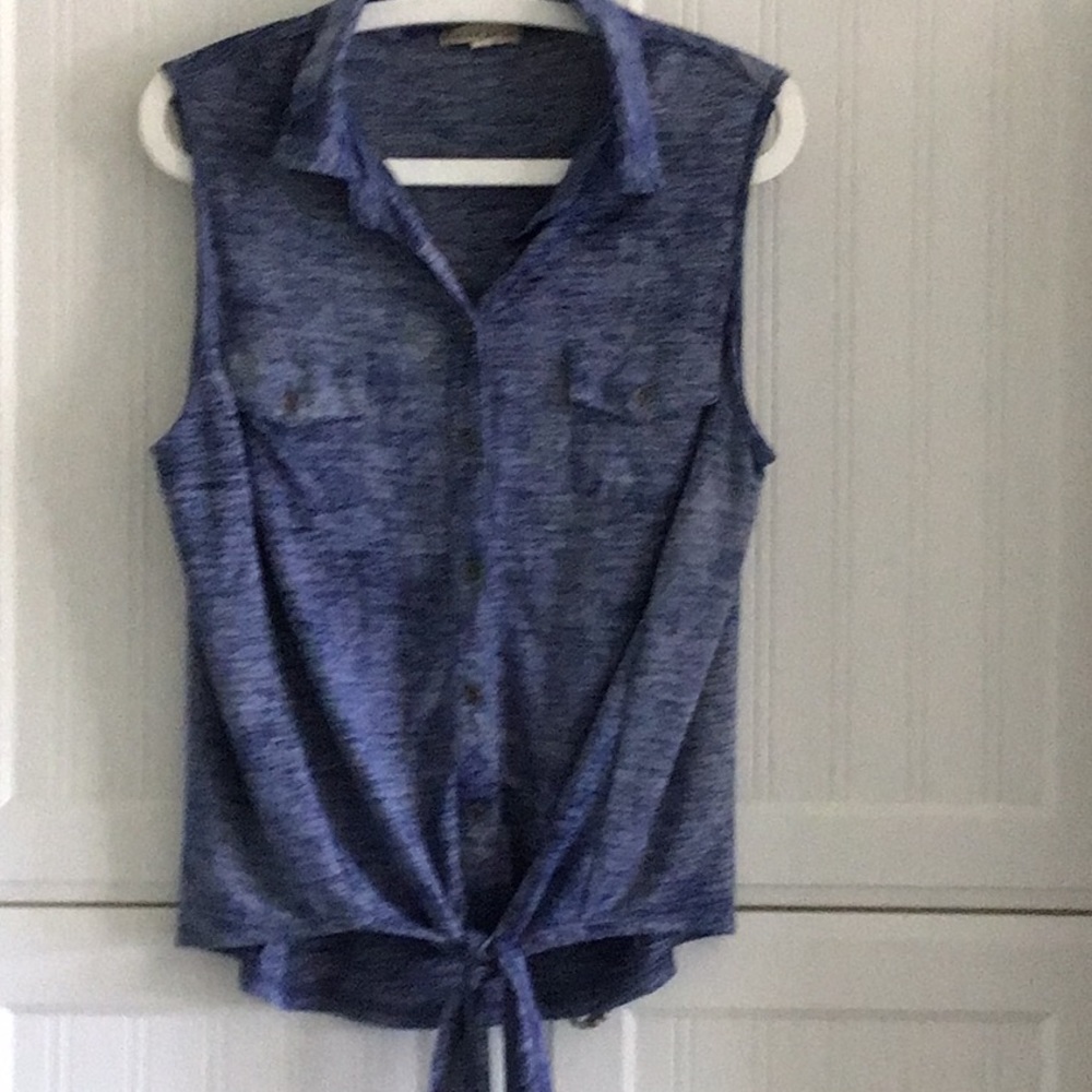 Live and Let Live, sleeveless, collared, tie-front button up soft top.